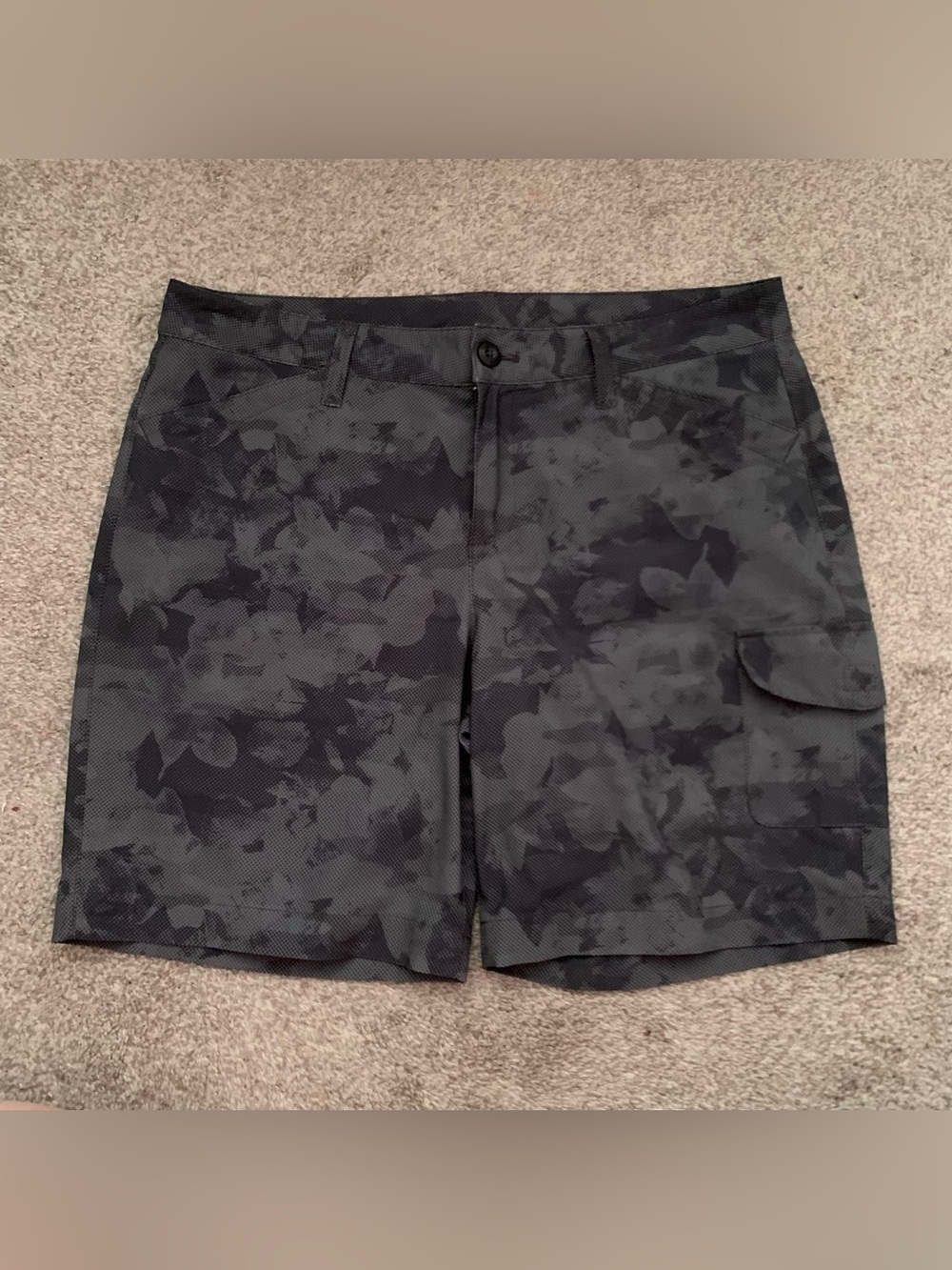 Eddie Bauer Camo Gray Patterned Women's Shorts